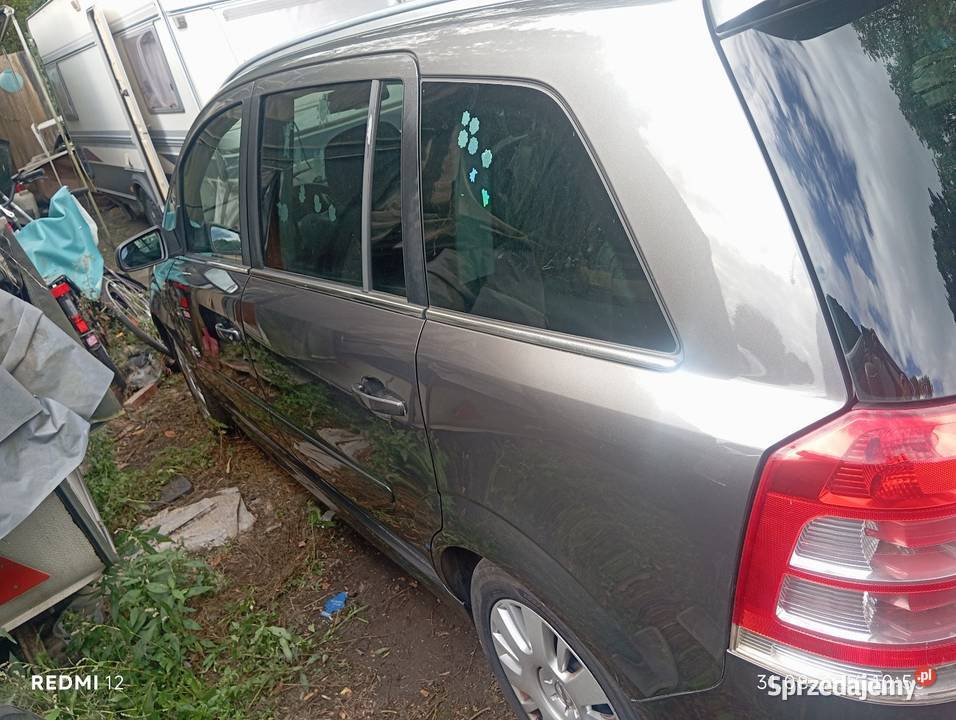 OPC zafira Xenon 19 pełne wyposażenie sprowadzony