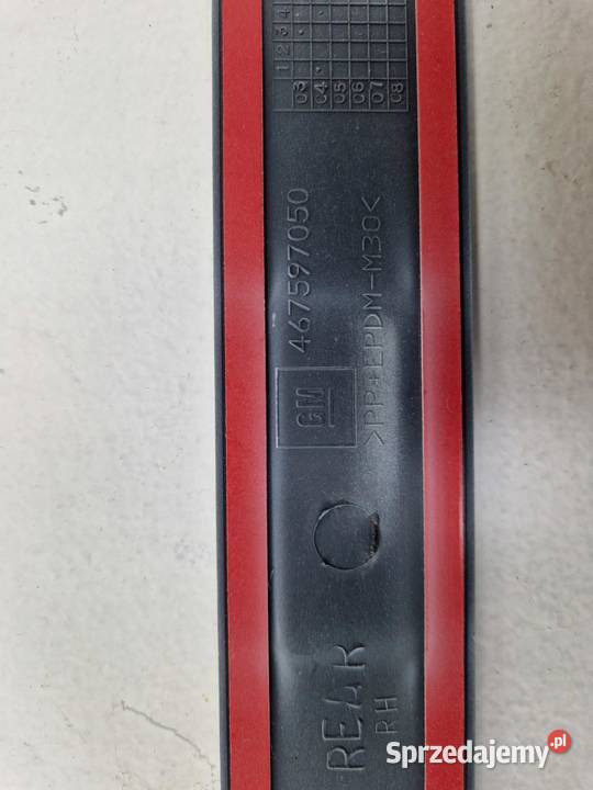 LISTWA DRZWI LEWY TYŁ OPEL CORSA C 20002006 NOWA sprzedam