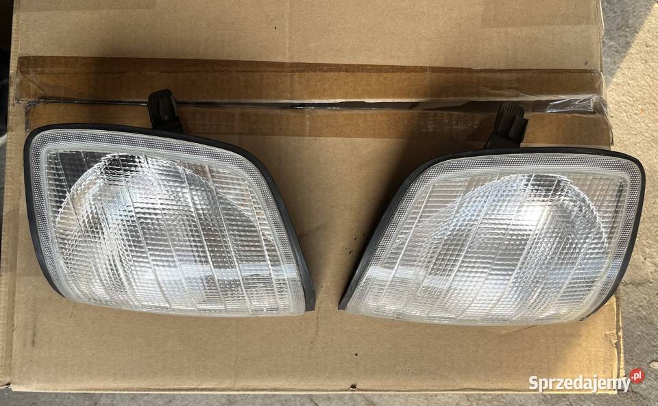 Kierunkowskazy MB w124 sprzedam