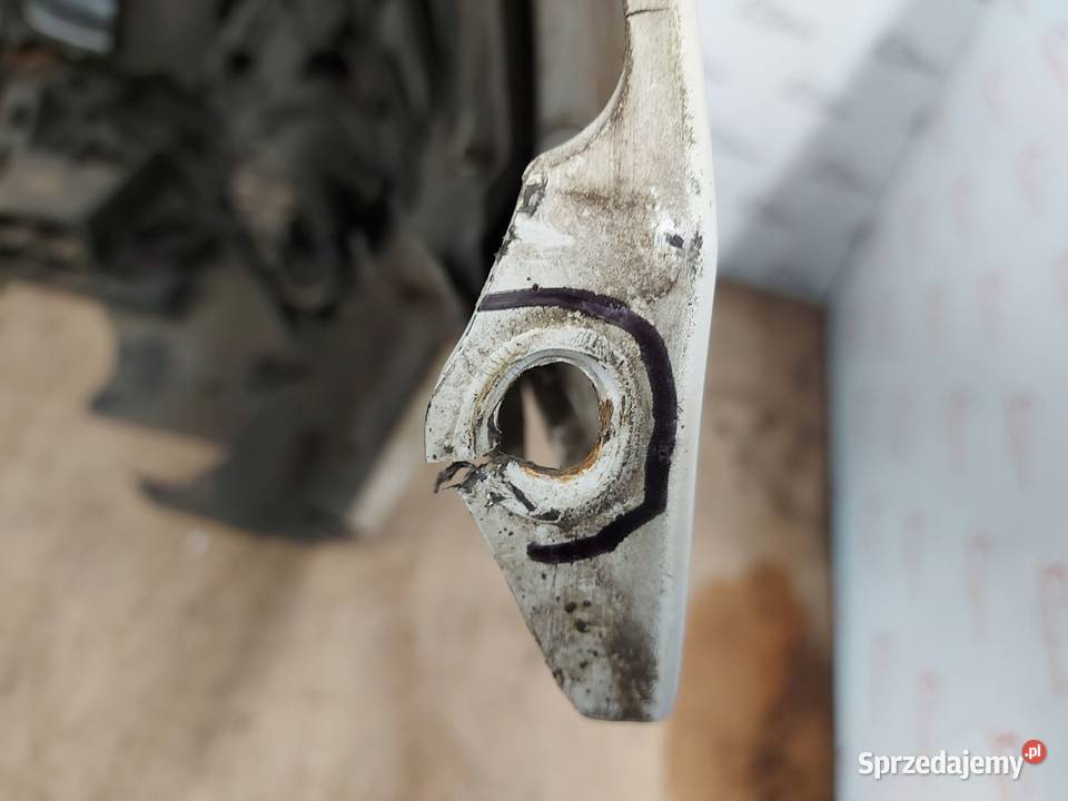 RENAULT MEGANE III COUPE 10r Zderzak przód osobowe świętokrzyskie Kielce sprzedam