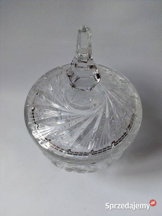 kryształowa bomboniera cukiernica na nóżce sprzedam