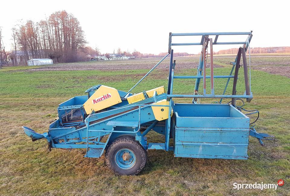 Kombajn ziemniaczany Karlik zachowany w super