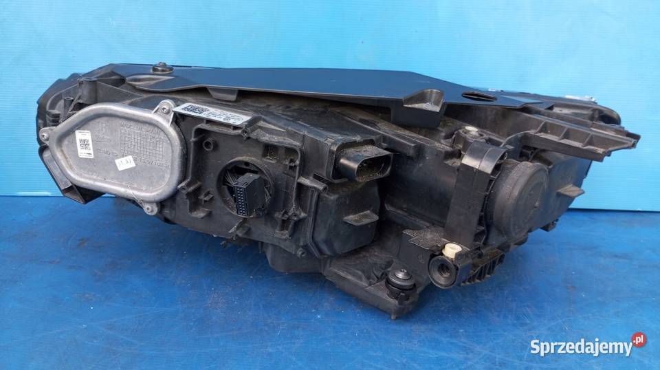 LAMPA REFLEKTOR PRAWY PRZÓD EU 3G1941082C VW Nowy Tomyśl