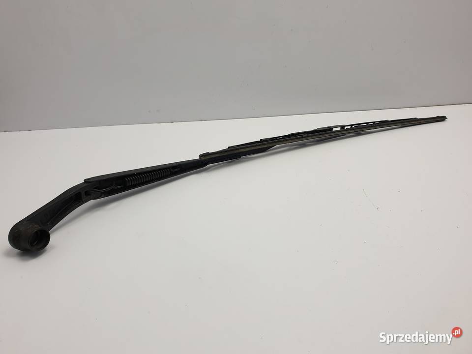 Dodge Challenger 15 RAMIE PRZEDNIEJ WYCIERACZKI Rudka