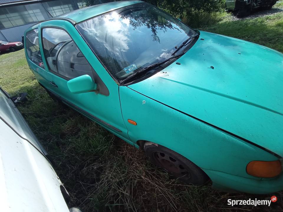 Volkswagen Polo 14 44 kW 1995 r dawca części Samochody na części Szklarka Myślniewska