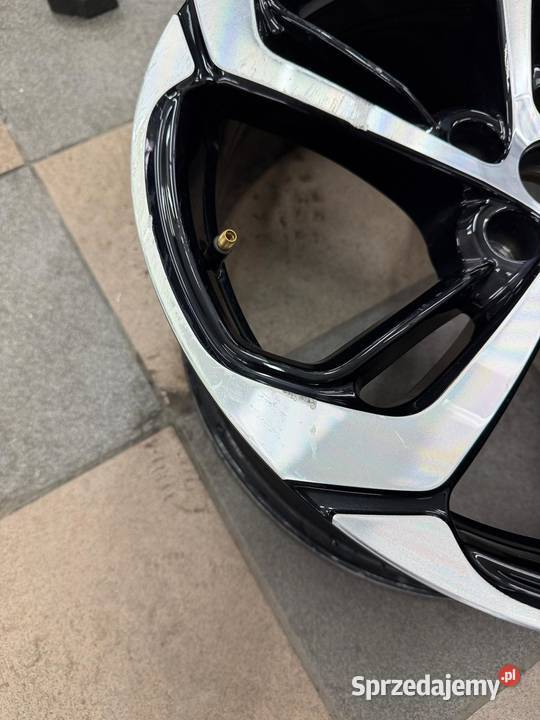 Felga aluminiowa MG HS 10949788 75 18 Wołomin