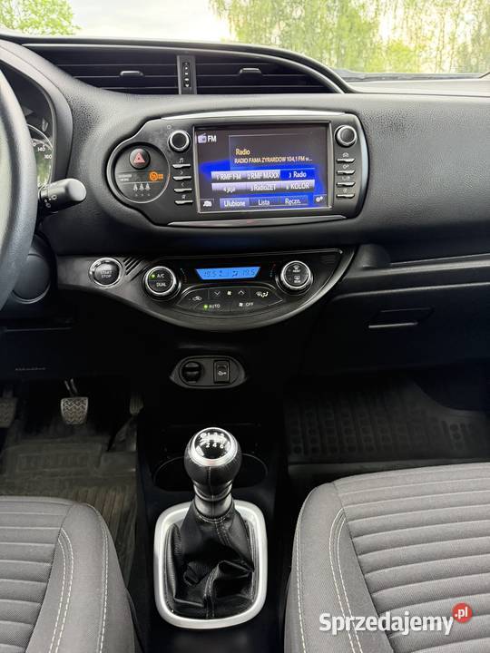 Toyota Yaris 15 benzyna 2018 29 000 webasto Kozery