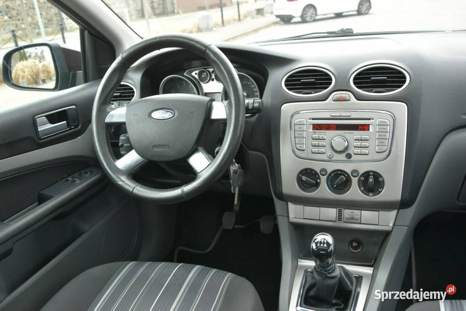 Ford Focus 16 BENZYNA 115 Manual 2008r Alufelgi lakier metallic Kampinos sprzedam