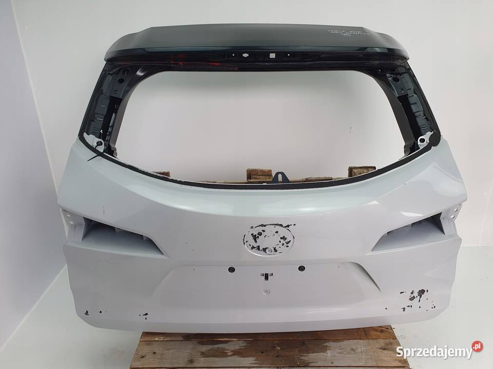 TYLNA KLAPA Toyota Corolla XII E21 KOMBI 2018 osobowe