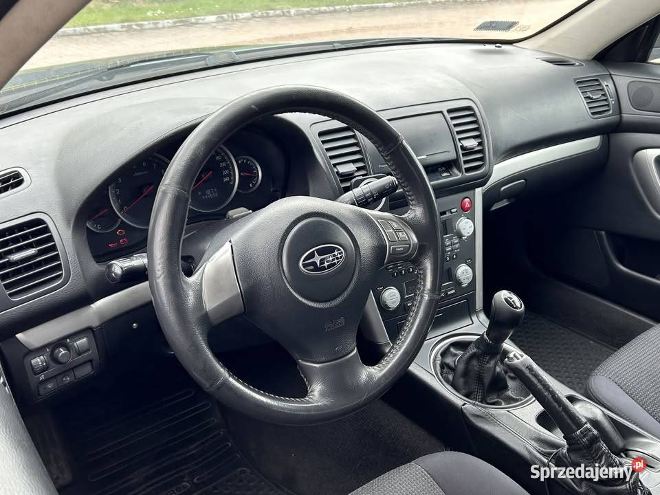 Subaru Legacy IV 20 165 LPG Sprawne do poprawek Rok produkcji 2007 Bytom sprzedam