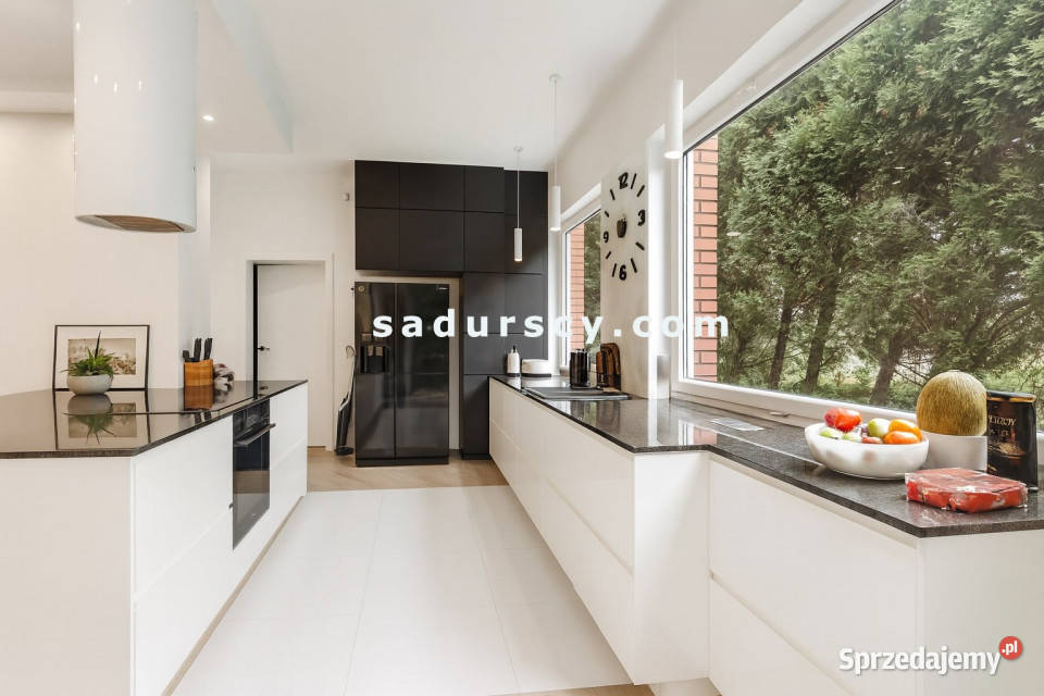 Dom szeregowy Józefosław 285m2 pustak