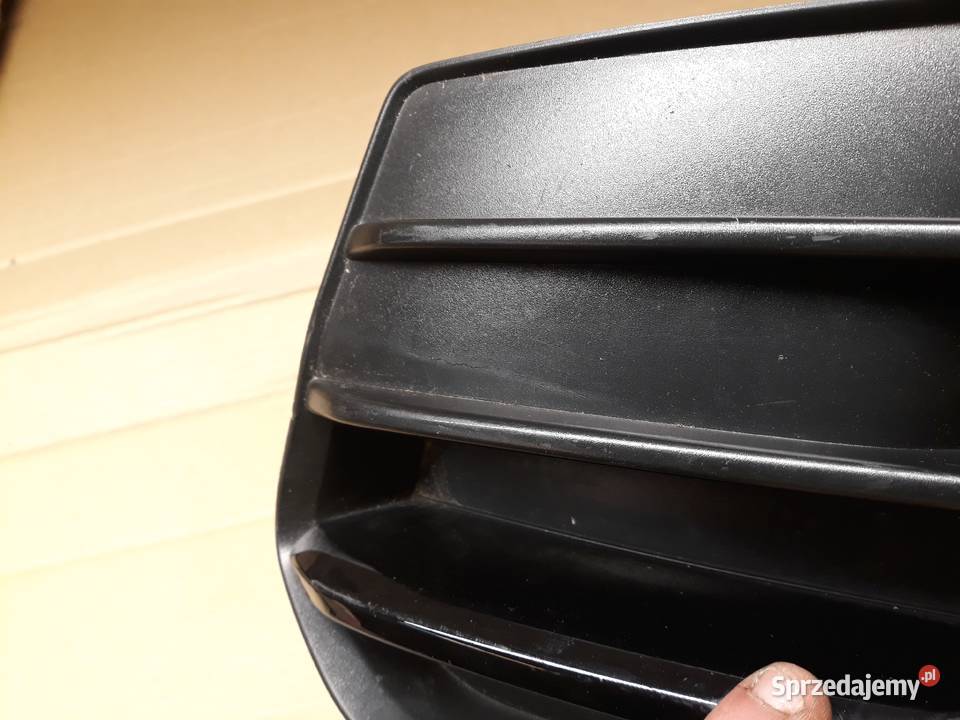 AUDI Q5 8R0 LIFT KRATKA LEWA ZDERZAKA PRZÓD Karoseria Międzychód