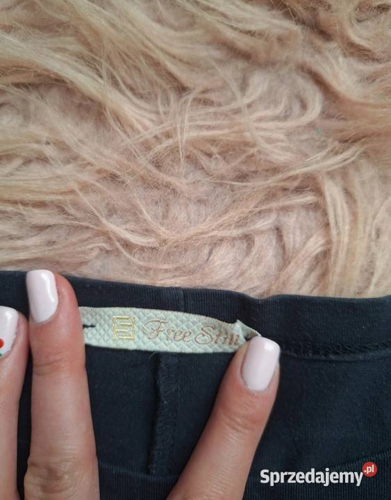 Koszulka tshirt z krótkim rękawkiem 40 Topy i koszulki Kraków