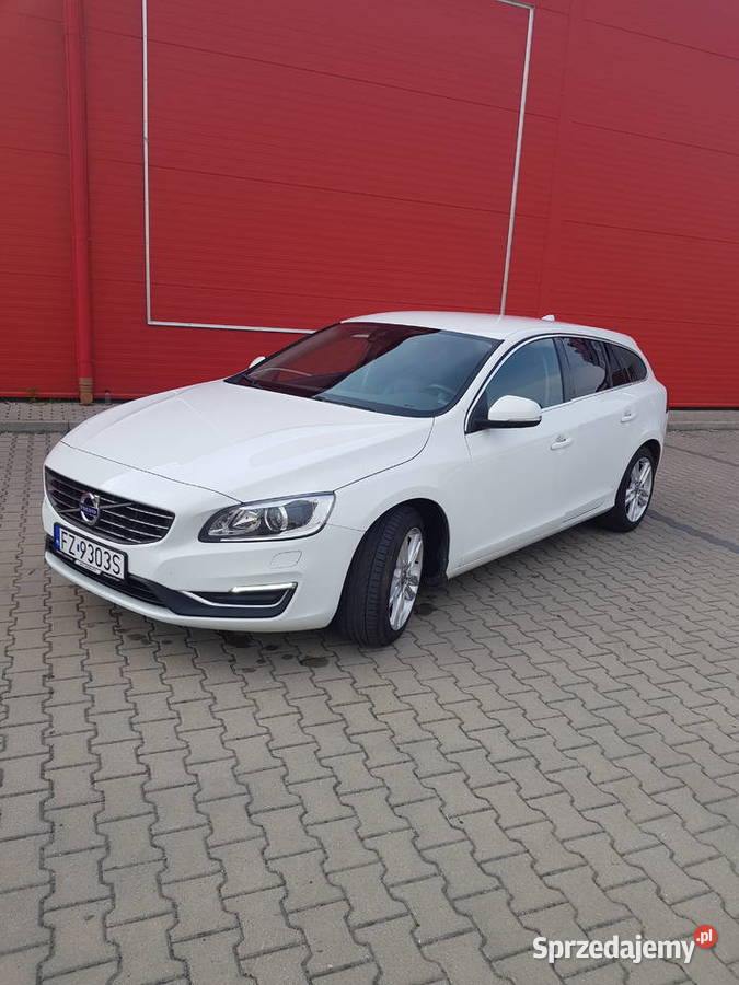 VOLVO V60 D3 2017 salon Polska Brzeg