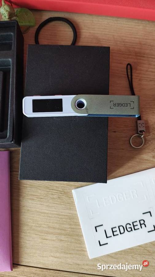 Portfel kryptowalut i NFT Ledger Nano S Plus Toszek