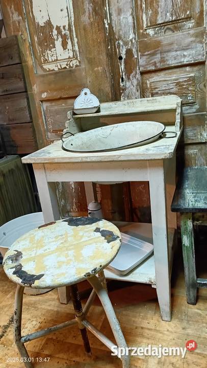 Stara drewniana umywalka Sosnowiec