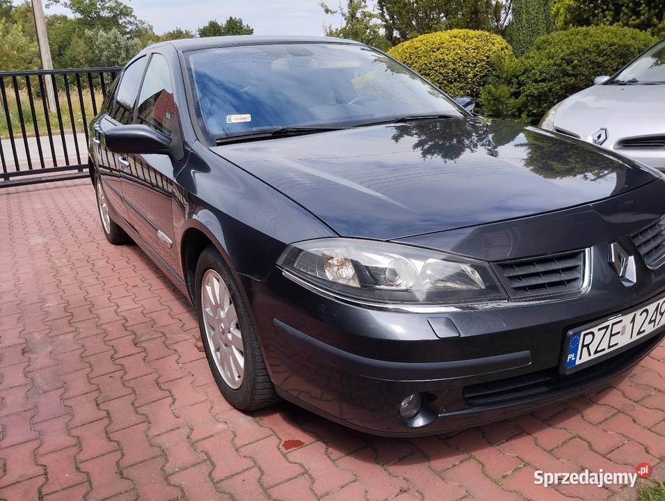 Renault Laguna II lift 20 16V Gaz initiale skóra autoalarm Łask