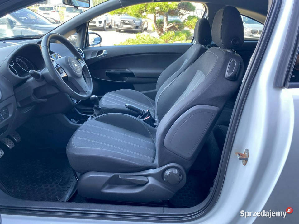 Opel Corsa multifunkcja podgrz kier fot Żory