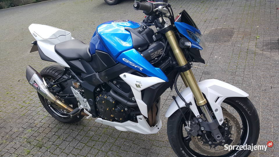 Suzuki GSR 750 18500przebiegu nieuszkodzony