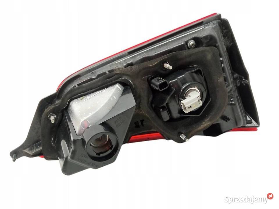 LAMPA TYŁ W KLAPĘ PRAWA EUROPA Nissan Qashqai II