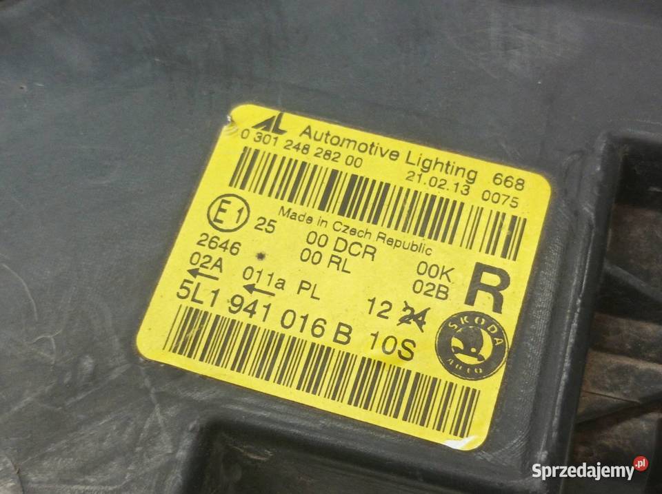 LAMPA PRZÓD PRAWA XENON EUROPA USZKODZONA Lampy przednie Oświetlenie