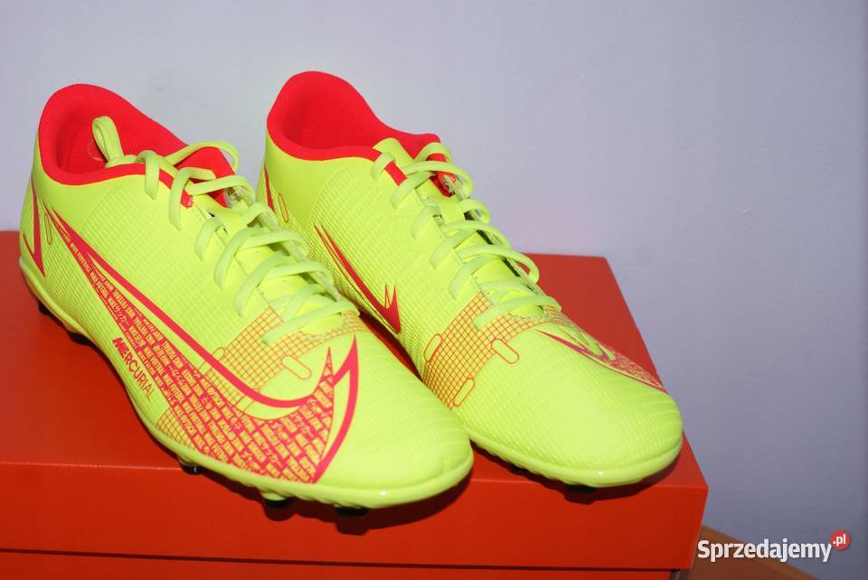BUTY PIŁKARSKIE KORKI NIKE VAPOR 14 CLUB FGMG 45 Piłka nożna Toruń