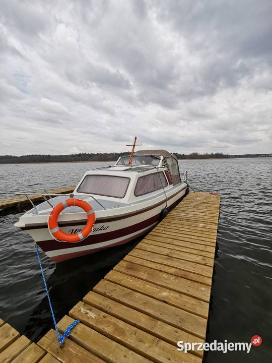 Łódź motorowa kabinowa houseboat Motoryzacja sprzedam