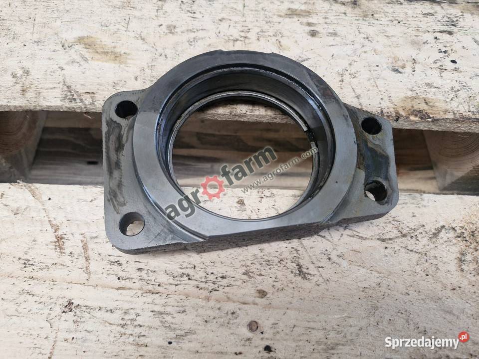 Obudowa łożyska John Deere 6120 6320 6400 sprzedam