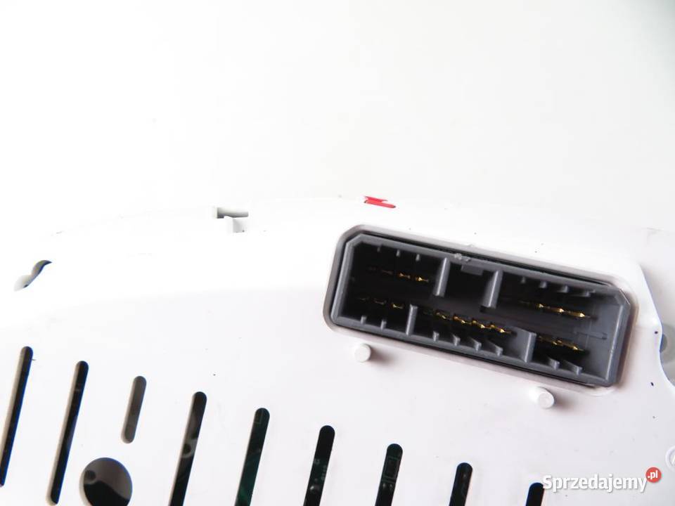 LICZNIK HYUNDAI TUCSON I 20 CRDi 940232E410 sprzedam