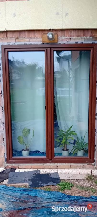 Okno balkonowe 147x208