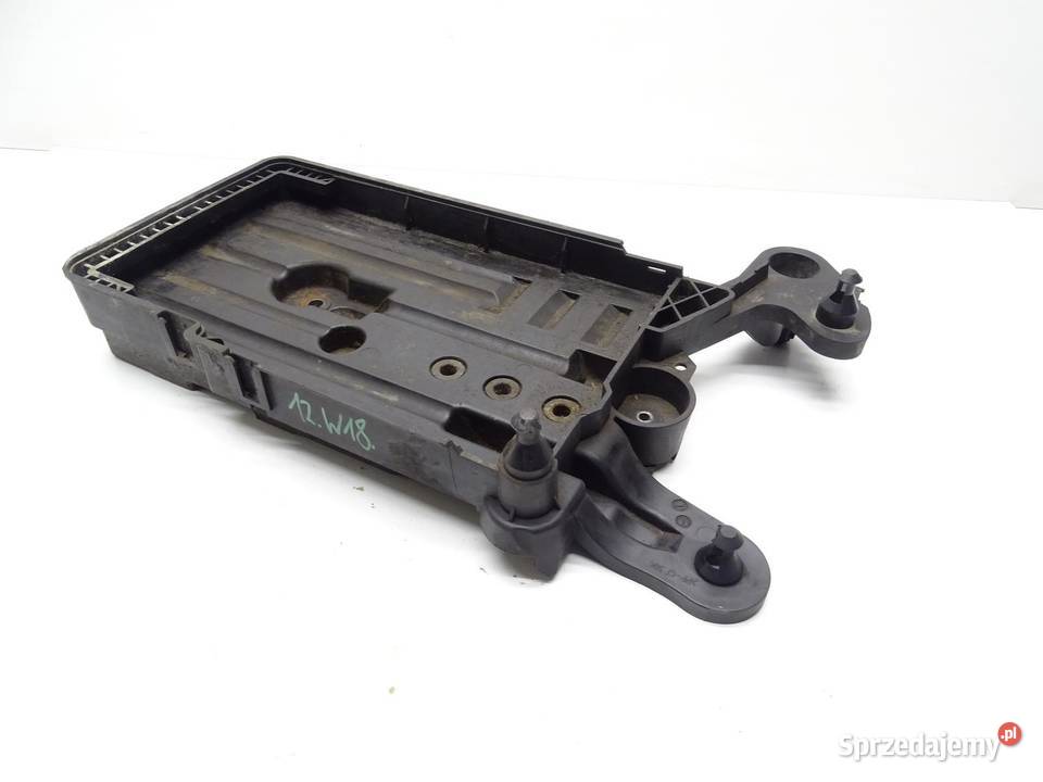 PODSTAWA AKUMULATORA 5Q0915321G OCTAVIA III A3 osobowe