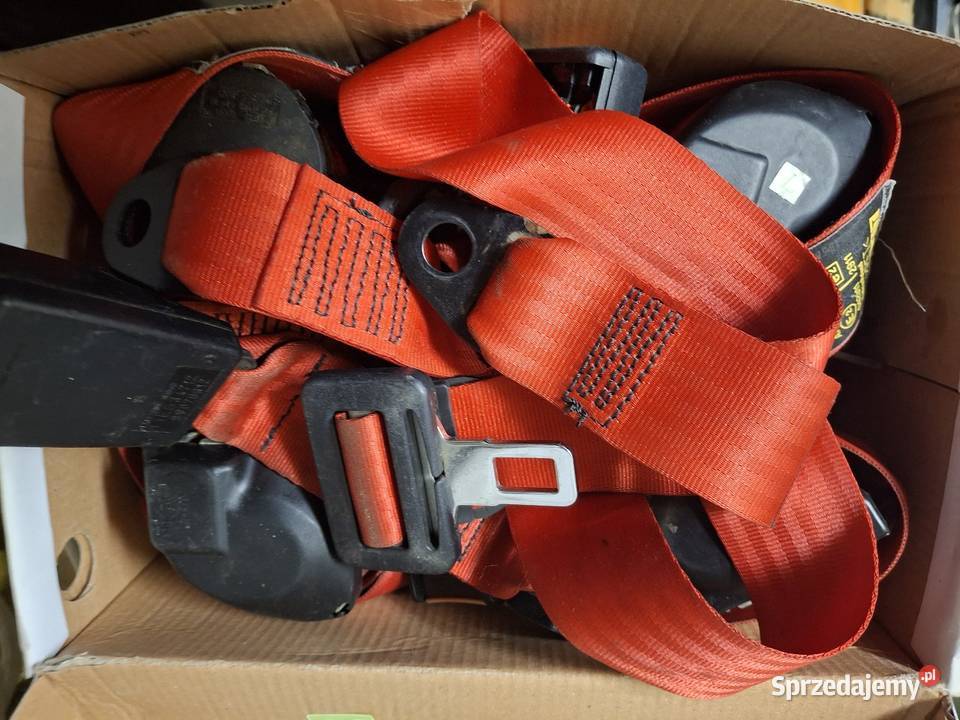 Polonez Fiat 126 p pasy czerwone śląskie