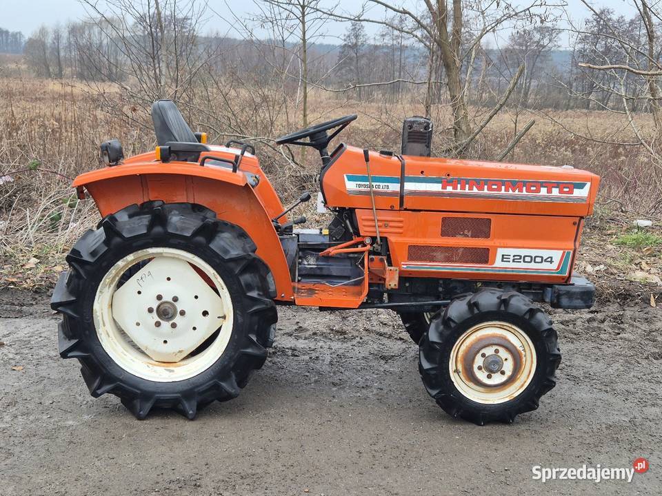 Traktorek traktor HINOMOTO E2004D 20 44 Małuszyn sprzedam