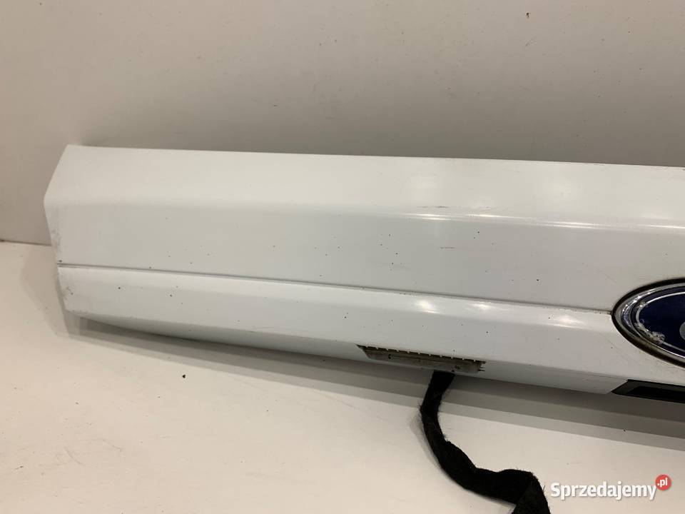 LISTWA KLAPY TYŁ FORD FIESTA MK7 Hatchback