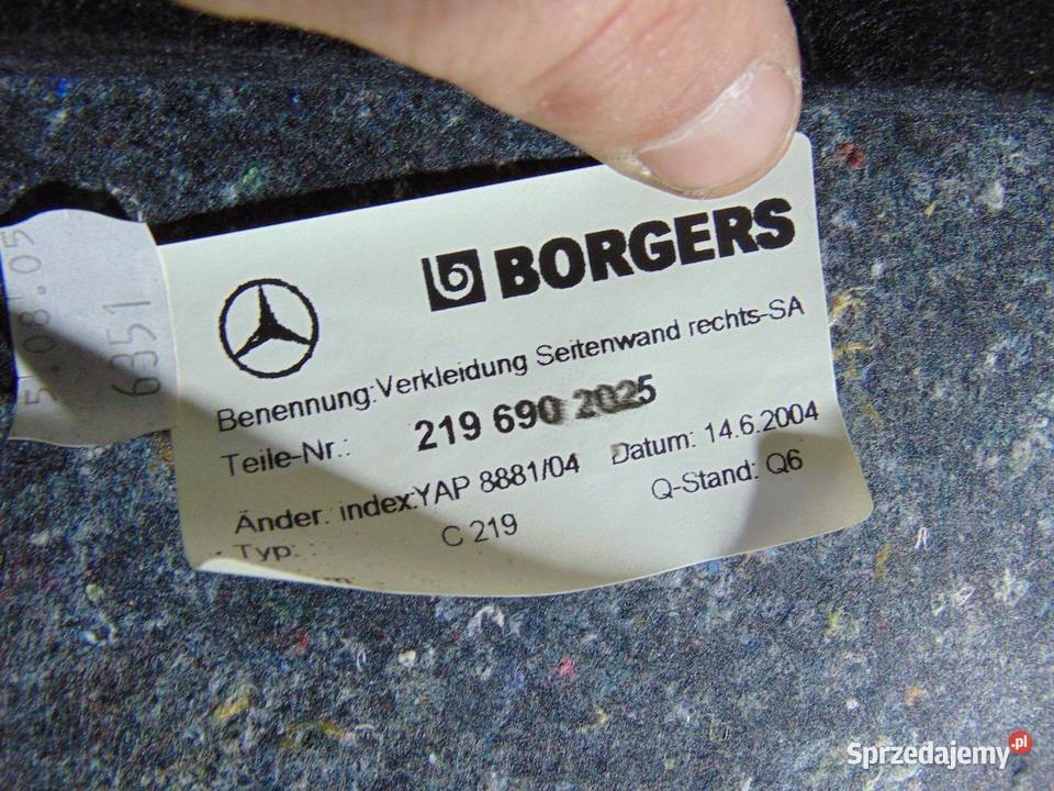 TAPICERKA BAGAŻNIKA PRAWY TYŁ MERCEDES W219