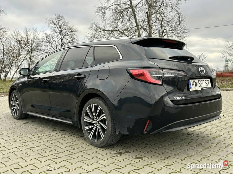 TOYOTA Corolla 18 Hybrid 2021 44000 Salon Polska automatyczna Corolla Ożarów Mazowiecki