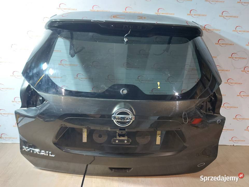 NISSAN XTRAIL III T32 17r klapa tył oryginał