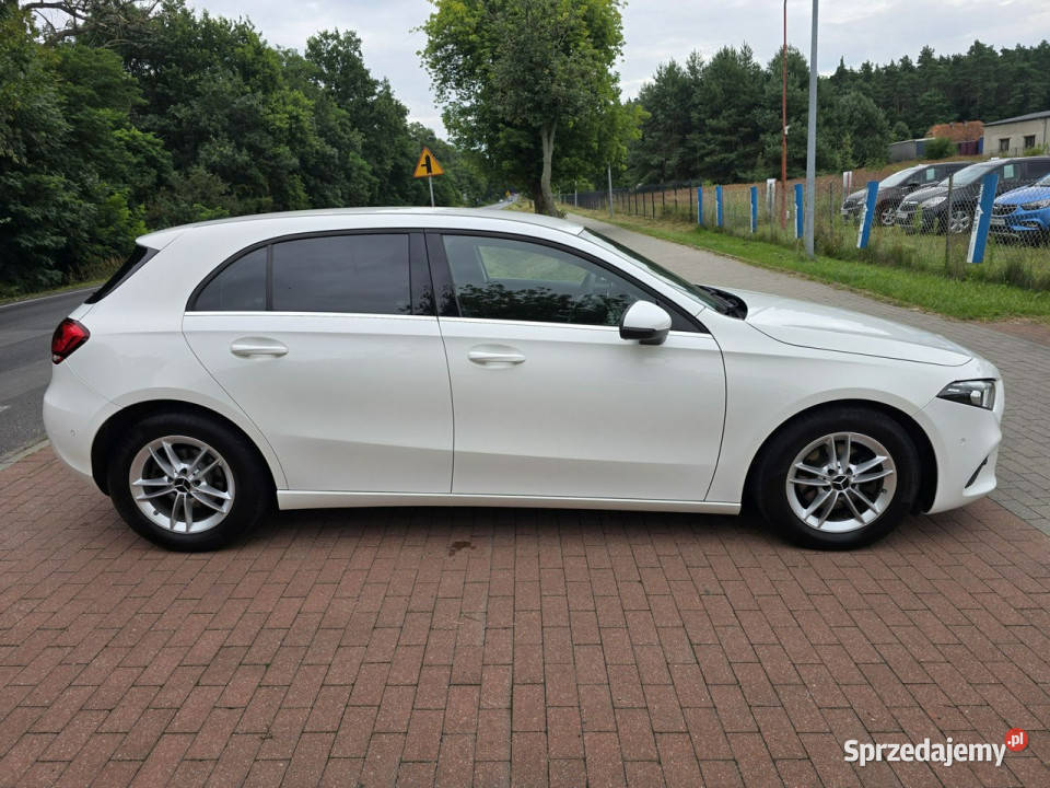 Mercedes A 180 Mercedes Aklasa W177 13 benzynka Mercedes-Benz Cielcza