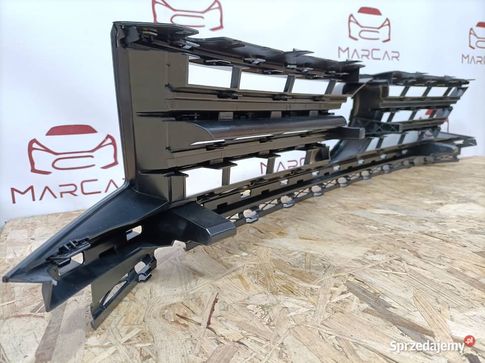 VW VOLKSWAGEN CADDY 2K5 15 GRILL ATRAPA wielkopolskie