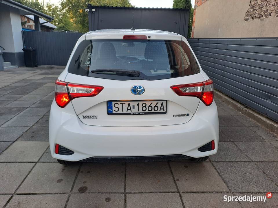Toyota Yaris Hybrid 100 Premium 2018r automatyczna śląskie Będzin