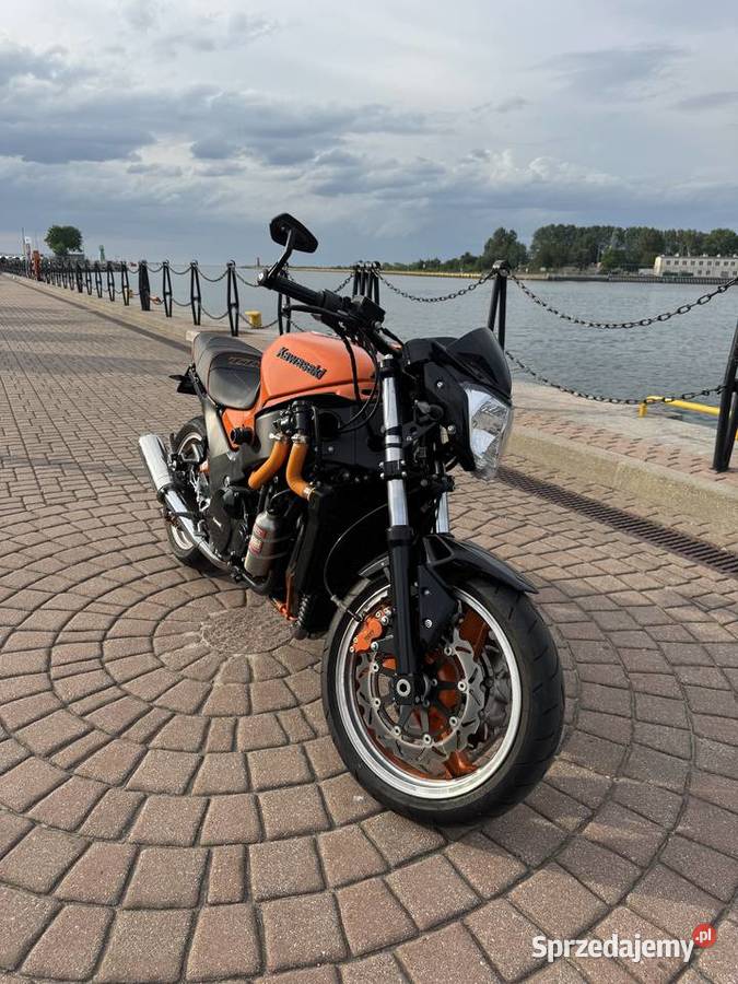 Kawasaki ZZR 1100 streetfighter