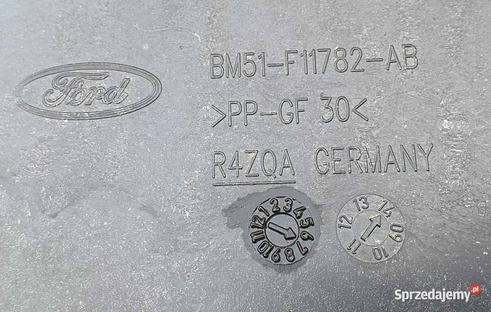 FORD FOCUS MK3 III KOMBI OSŁONA PŁYTA TYLNA