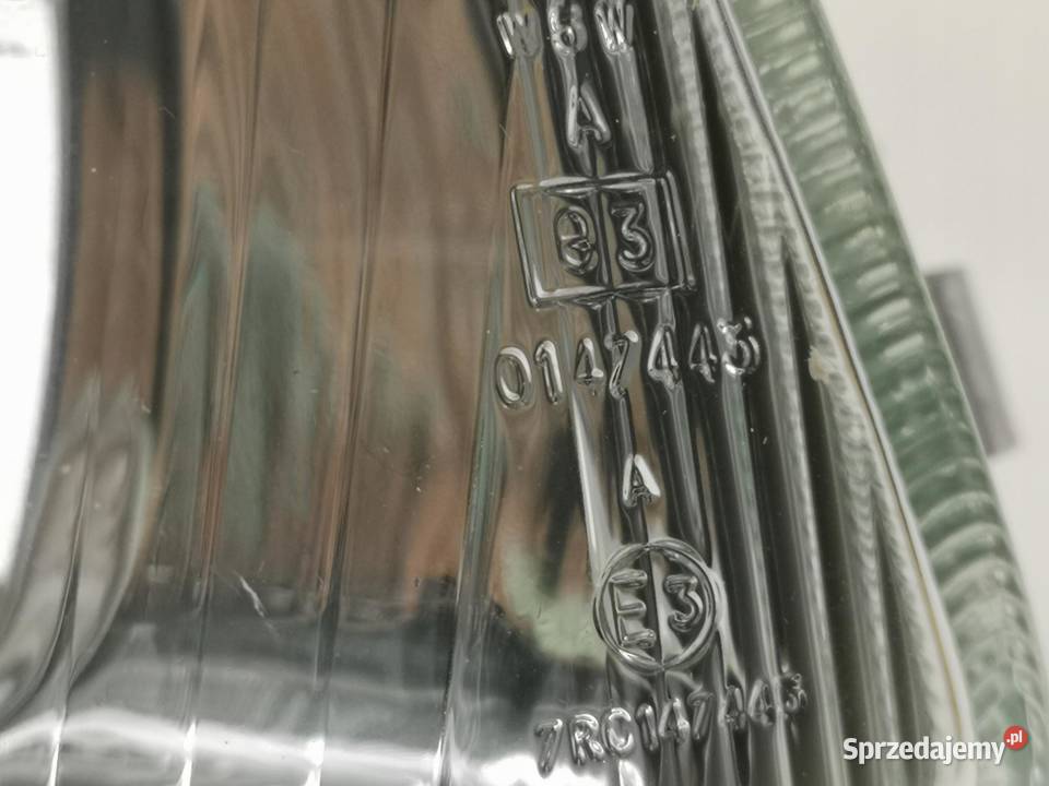 LAMPA PRAWY PRZÓD OPEL ASTRA F 2001 MAGNETI lubelskie