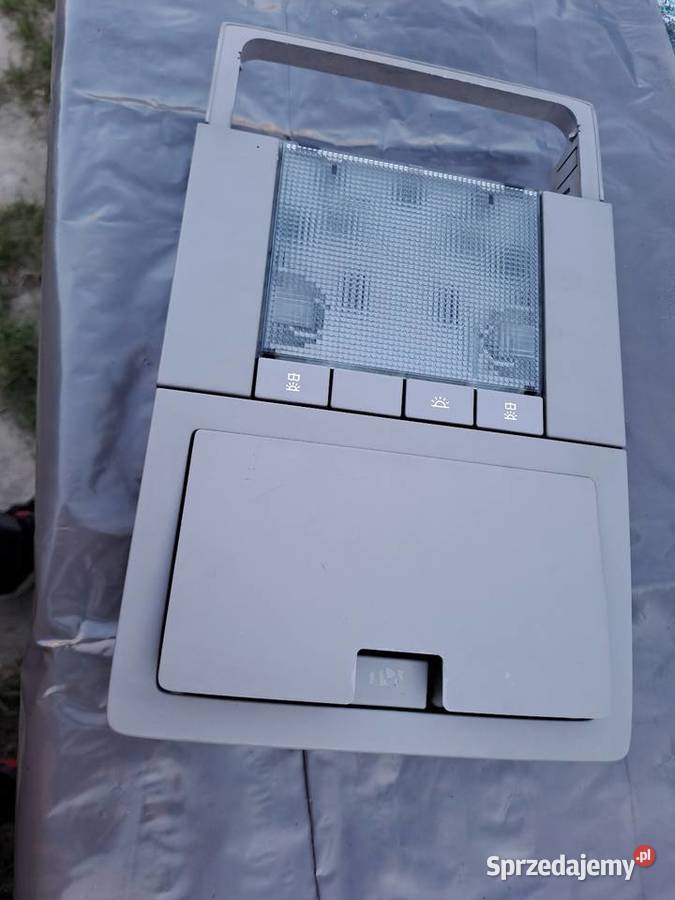 Lampka ze schowkiem na okulary vectra c Żyrzyn sprzedam