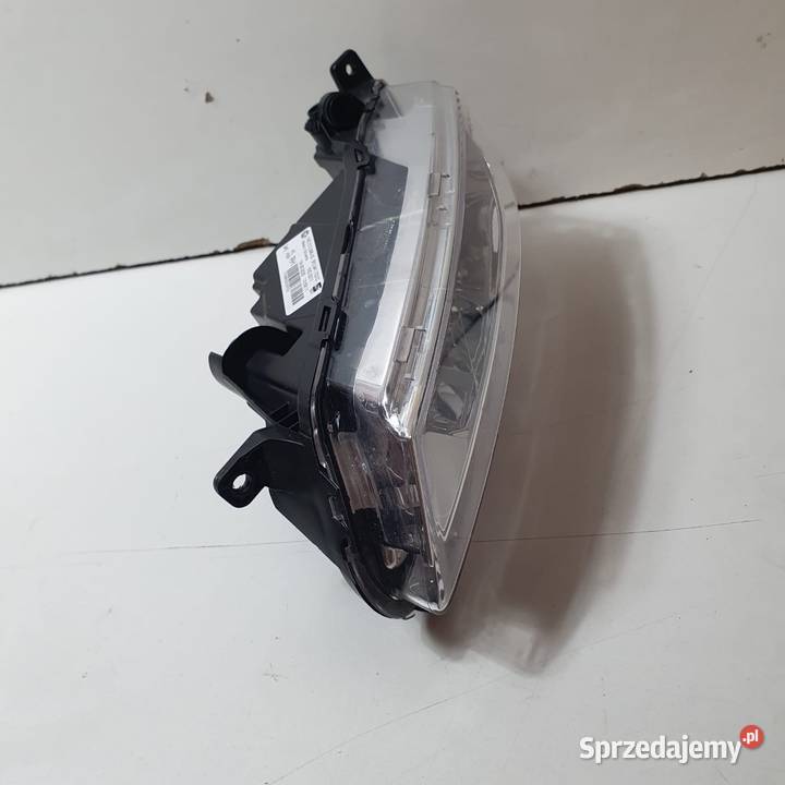 SEAT LEON III 3 LIFT LED DRL PRAWY PRZÓD Międzychód