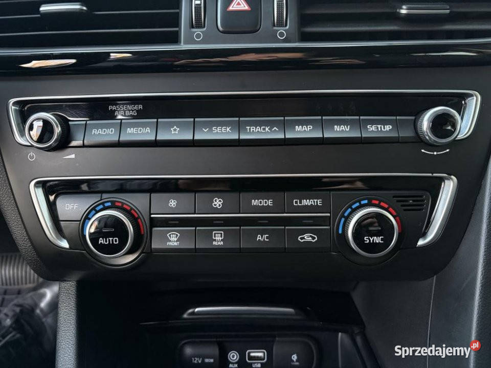 KIA Optima 2019r Salon Niski przebieg Optima Warszawa sprzedam