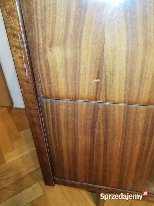 Komoda na nóżkach z epoki PRL Bieliźniarka 45cm
