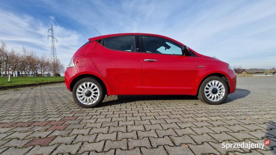 LANCIA YPSILON 2014 czerwony małopolskie Wadowice