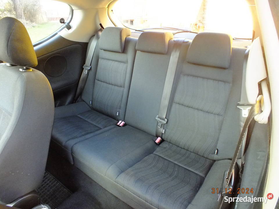 PEUGEOT 207 14 16V 88 benzyna prywatne 205000km 207 Brójce