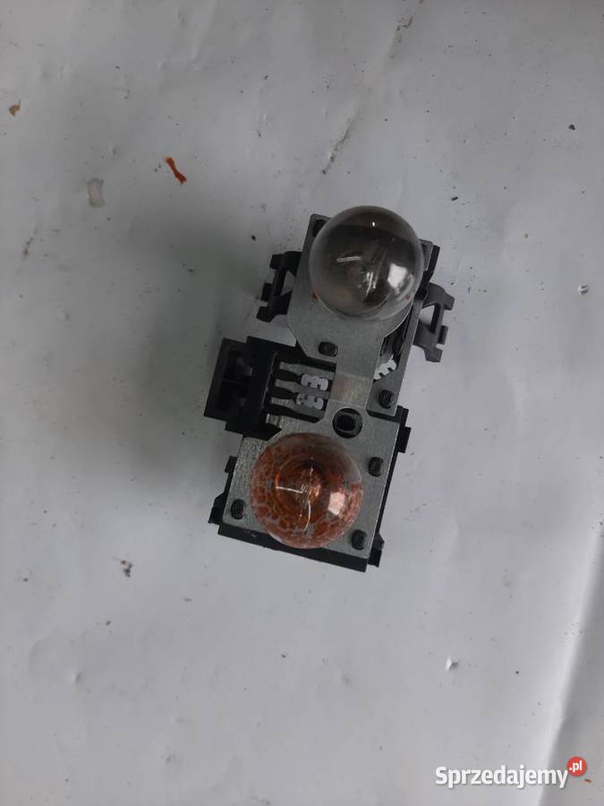 Fiat Stilo kombi listwa wkład lampy lewej tylnej Oświetlenie Ksawerów